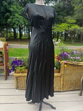 Vintage 100% SILK Victorias Secret gown - low open back with bow